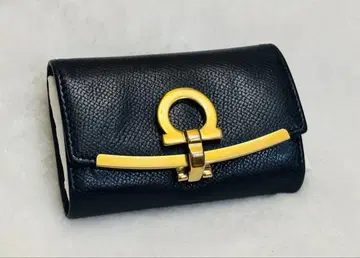 블랙 가죽 키케이스 골드 금장 장식 포함