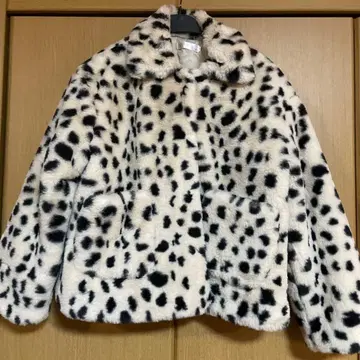 달마시안 패턴 보아 코트