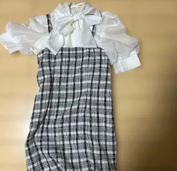 체크 무늬 반팔 원피스 리본 포함