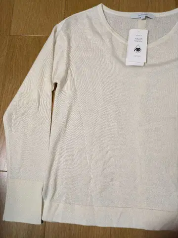 UNTITLED 언타이틀 니트 울 혼방 사이즈 2 M 새상품 골드 버튼