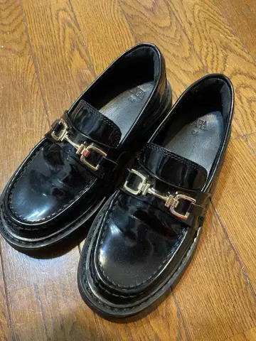 ZARA 블랙 로퍼 사이즈 34