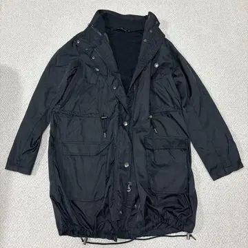 Calvin Klein Jeans 블랙 마운틴 파카