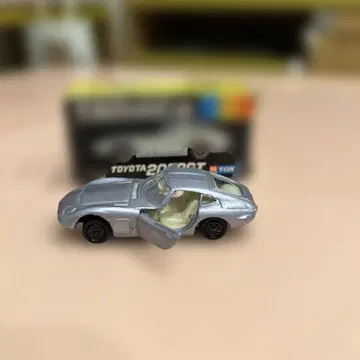 토미카 도요타 2000GT 실버