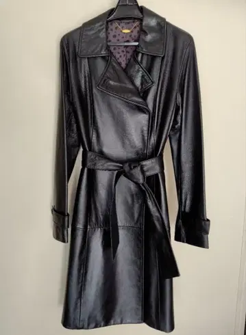 블랙 가죽 체스터 코트