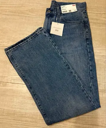 미사용 새상품 UNIQLO JW ANDERSON 스트레이트 청바지 25