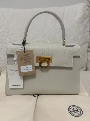 새상품 카르보티 CARBOTTI ELENA243