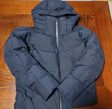 유니클로 심리스 다운