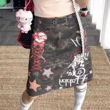 무릎 기장 스커트 카모플라쥬 카모플라쥬 그래픽 디지털 프린트 Y2K