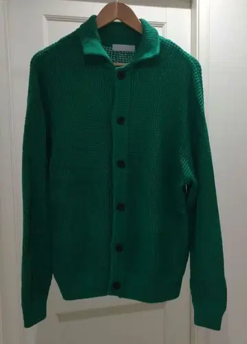 SENSE OF PLACE 그린 가디건 AA24-12B012