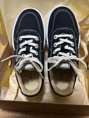 [미사용 새상품] 루무톤메이트 블랙 24.5cm