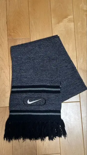 NIKE 나이키 머플러 블랙 x 그레이