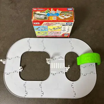 토미카 조립이 간편한! 베이직 도로 세트