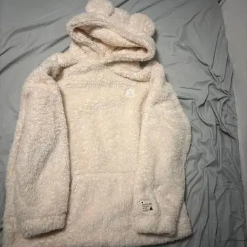 도쿄 디즈니 리조트 파크 한정 후드티 크림색