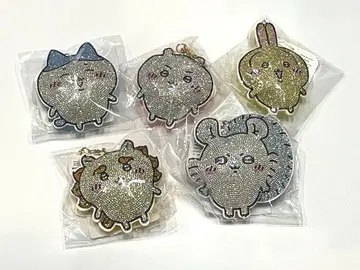 치이카와 큐빅 키링 2 하치와레 토끼 모몽가 시사