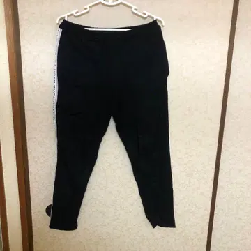 RVCA 루카 사이드 로고 테이프 맨투맨 레깅스