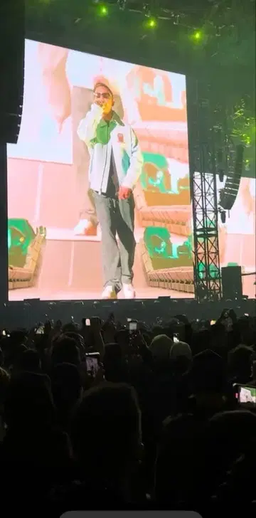 AVIREX 가죽 자켓 keiju 착용