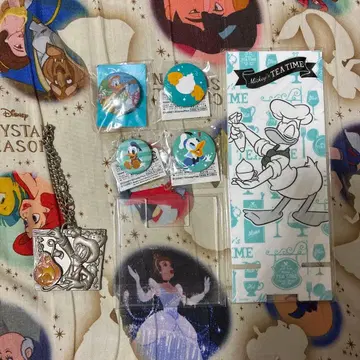 디즈니 도날드 캔뱃지 스마트폰 스탠드 백참 세트