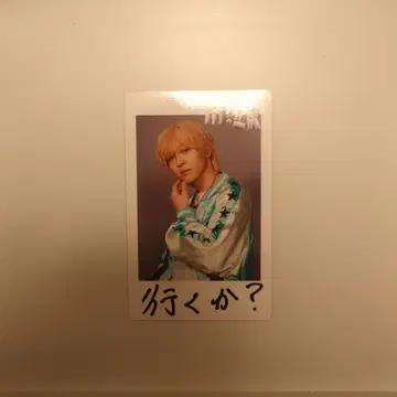 M!LK 폴라로이드풍 트레이딩 카드 요시다 진토