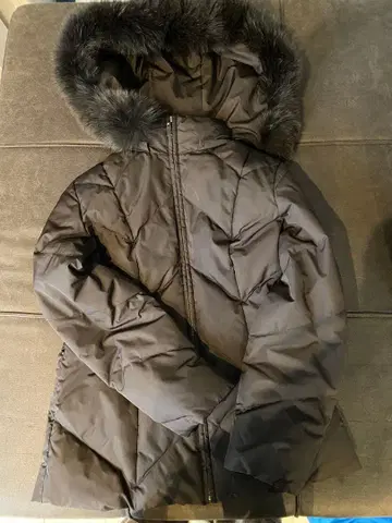 23구 블랙 후드 부착 다운 자켓 XS