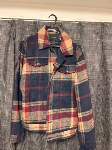 ZARA 체크 무늬 자켓 L 사이즈