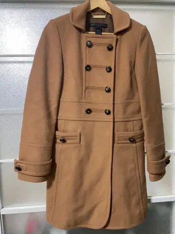 MARC BY MARC JACOBS 베이지 코트 사이즈 2 버튼 결품