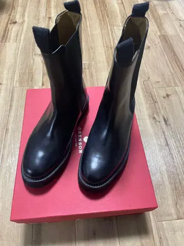 GRENSON Chelsea boots