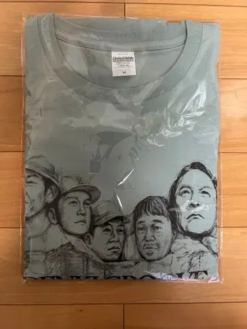 T셔츠 M 스차다라파 챔피온 카니발 덴키 그루브