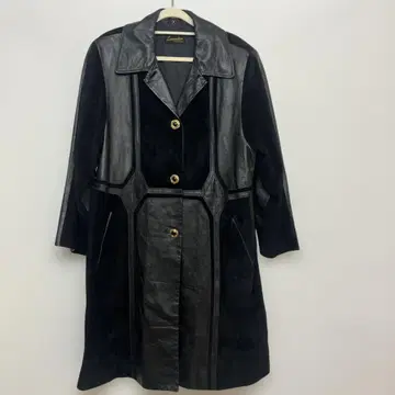 라만드라 가죽 코트 스탠 칼라 자켓 램 가죽 돈피 비쥬 버튼