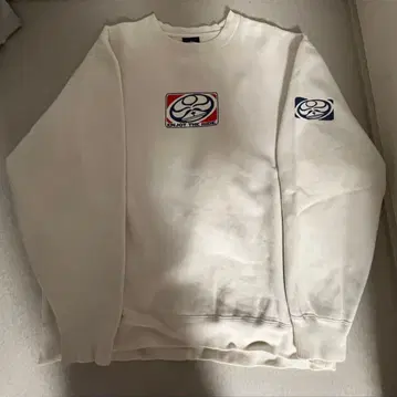 화이트 트레이닝복 ENJOY THE RIDE