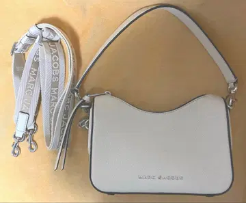 마크제이콥스 백 화이트