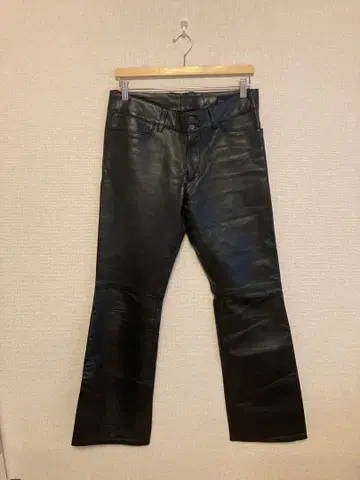 YOSHIYUKI KONISHI 가죽 플레어 팬츠