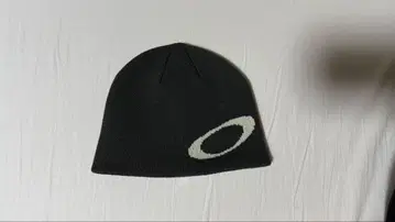 Oakley 블랙 니트 모자 로고