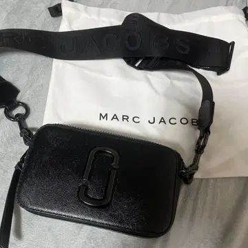 MARC JACOBS 블랙 숄더백