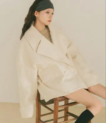 VANNIE U 부클 빅 칼라 코트