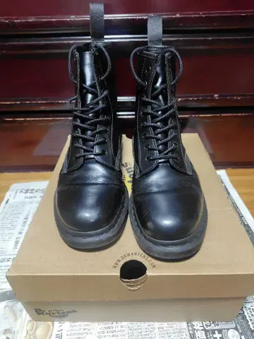 Dr. Martens 부츠 1460 MONO 8홀 블랙 UK8