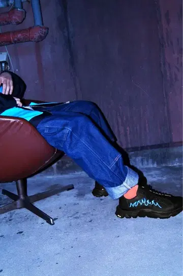 TENDER PERSON x H ] FRACTAL 별주 스니커즈