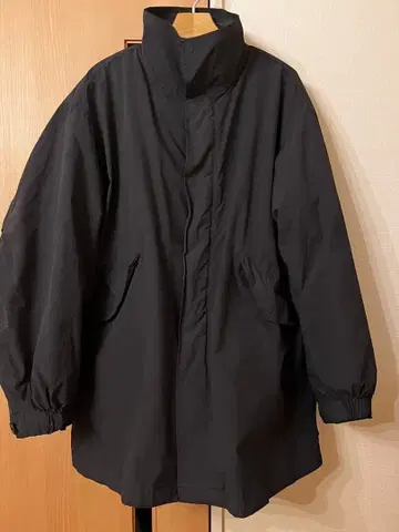 택 포함 ATON 에어 웨더 쇼트 모즈 코트