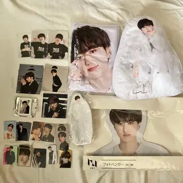 INI 오자키 타쿠미 행거 쿠션 담요 파우치 트레이딩 카드 묶음 판매