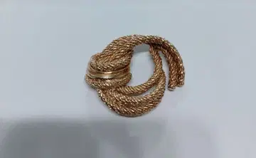 grosse 글로세 골드톤 트위스트 로프 브로치