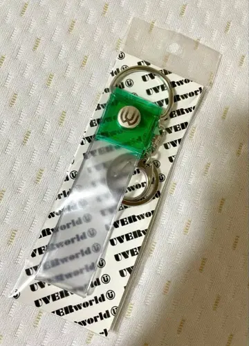 UVERworld x TOWER RECORDS 은색 테이프 키링 그린