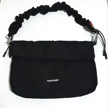 토폴로지 뮤제트 미디엄 본체 & 번지 리스트 스트랩 블랙