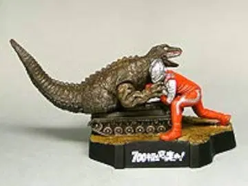 울트라 괴수 명감 700킬로를 질주하라!