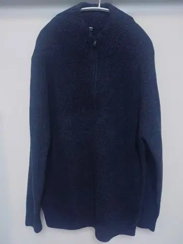 새상품급 유니클로 수플레얀 다크 그레이