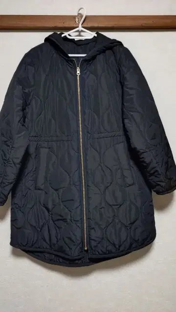 아름다운 실루엣 라이트 웜 퀼트 코트 블랙 M 사이즈