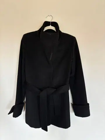 언타이틀 블랙 벨트 코트