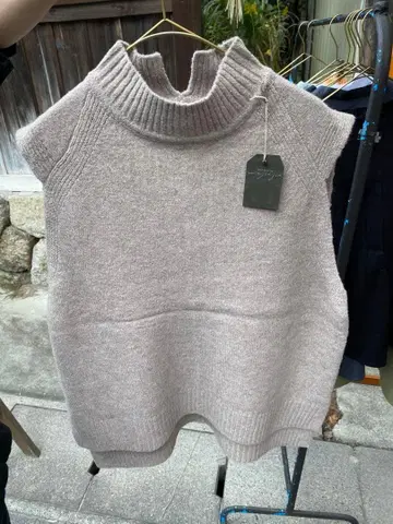 미사용 새상품 터틀넥 페이크 울 니트 베스트