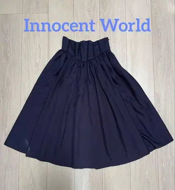 이노센트 월드 스커트