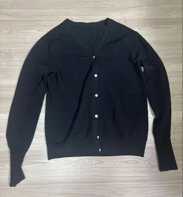 soeju V넥 니트 가디건 블랙