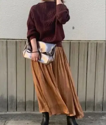 VIS 원피스 절개