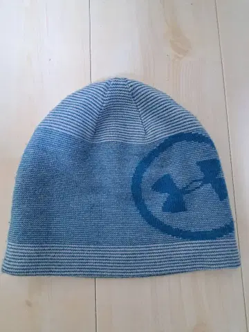 언더아머 스트라이프 니트 모자 y2k 비니